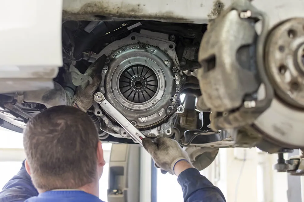 Symptoms of a Malfunctioning Clutch
